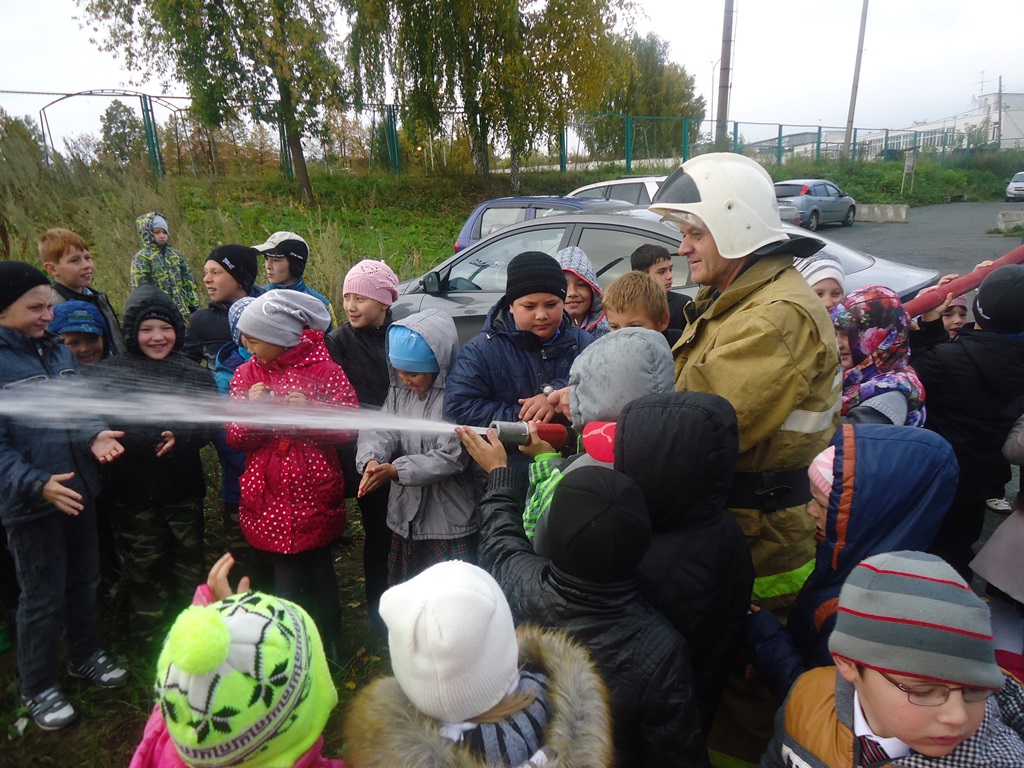 В гости к пожарным